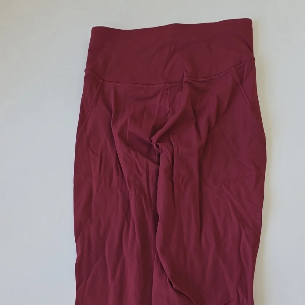 Lululemon Base Pace High-Rise Tight 28